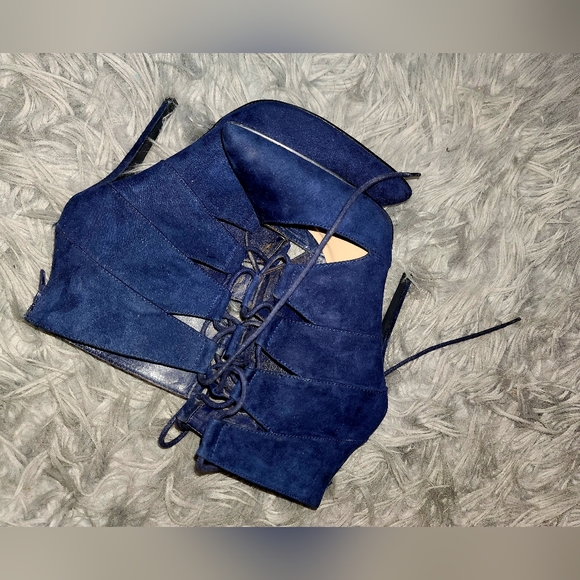 Gorgeous Dark blue Shoe Dazzle Women's Classic Booties Heels - Picture 2 of 4